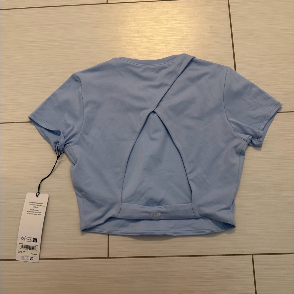 ALO Yoga Light Blue Short Sleeve Crop Tee - Picture 2 of 3